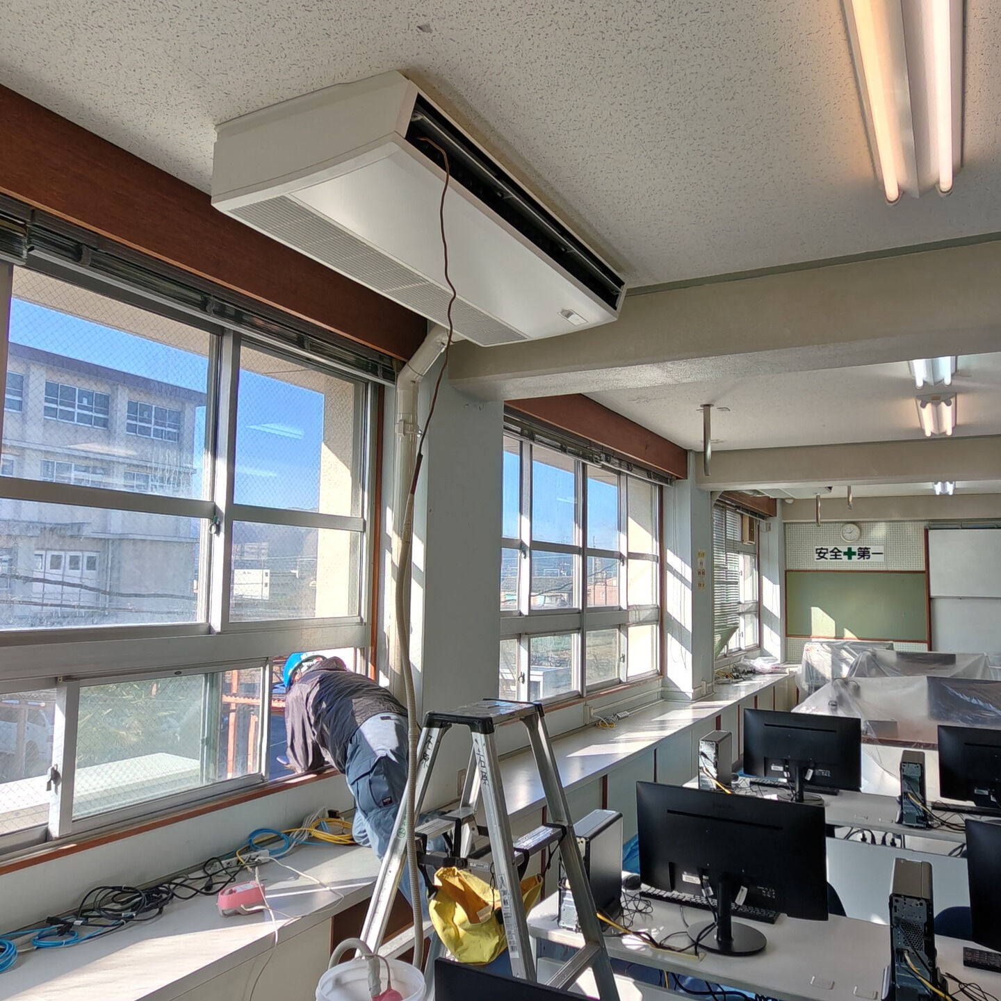 空調機取付工事