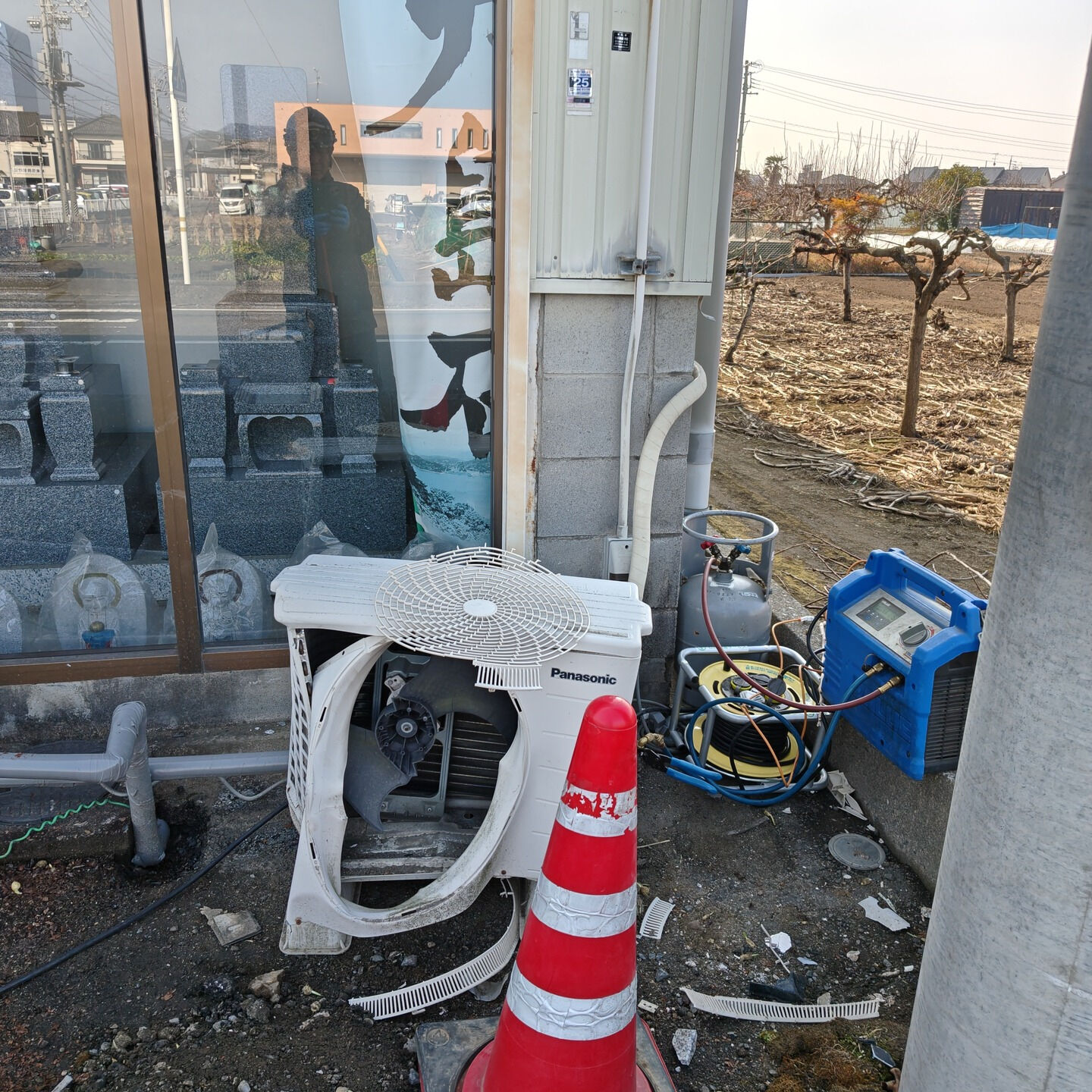 保険対応での空調機取付